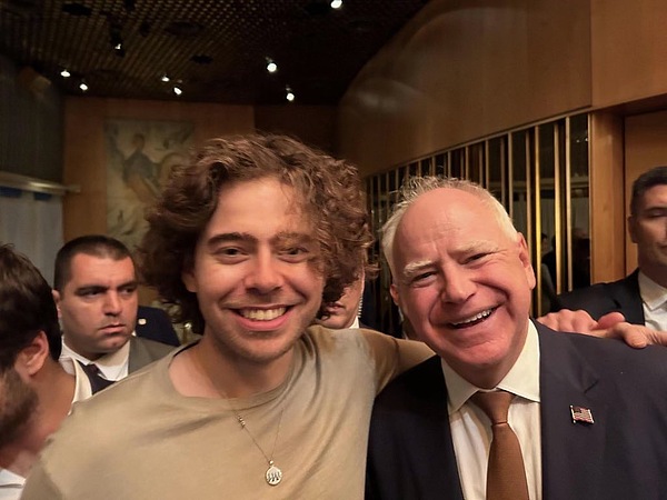 真相機器還是資本操縱利器？盤點圍繞 Polymark 圖片